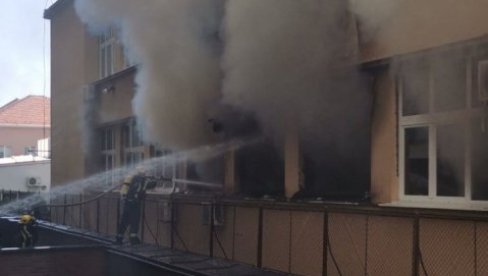 PRVE SLIKE POŽARA U INSTITUTU: Dim kulja iz zgrade, šest vatrogasnih vozila na terenu (FOTO)