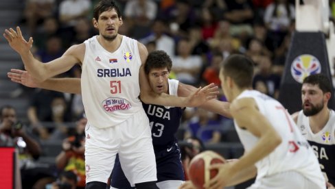 BOBAN MARJANOVIĆ PROMENIO IMIDŽ: Pogledajte kako mu stoje brkovi (FOTO)