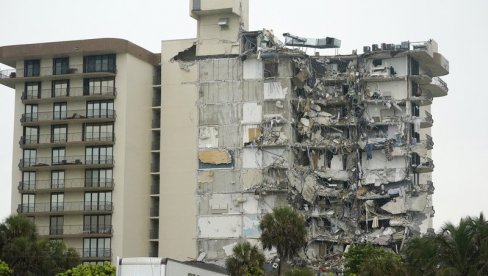BAJDEN DOPUTOVAO NA FLORIDU: Privremeno obustavljena potraga za nestalima u ruševinama zgrade