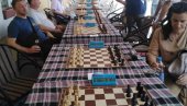 SEĆANJE NA ISTAKNUTOG SRBINA SA KIM: Memorijalni Vidovdanski šahovski turnir u Gračanici (FOTO)