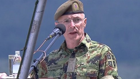 MOJSILOVIĆ OBIŠAO RAZMEŠTENE SNAGE: Vojska Srbije će biti u funkciji mira i bezbednosti građana