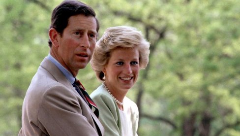 KOMAD SVADBENOG KOLAČA 2.500 DOLARA: Posle 40 godina od venčanja lejdi Di i princa Čarlsa