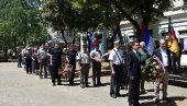 VIDOVDAN OBELEŽEN I U KIKINDI: Srpski ratni veterani položili vence na spomenik Tuga (FOTO)