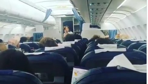 ZA SVE JE KRIV - ČAJ: Tinejdžeru isplaćeno 20.000 evra odštete zbog postupka stjuardese