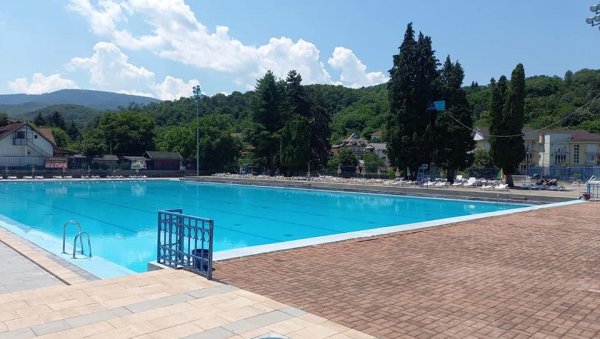 СВЕ ПОД КОНАЦ: Почела сезона на олимпијском базену у Врњачкој Бањи