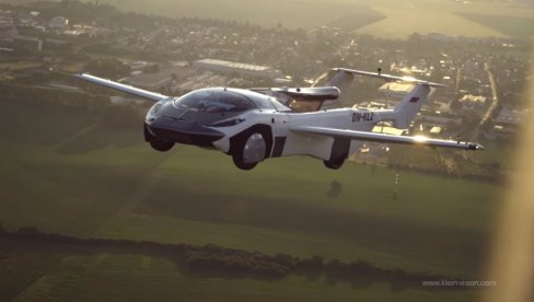 VUČIĆ NAJAVIO LETEĆE AUTOMOBILE: Verujem da ćemo do 1. decembra 2026. moći da pokažemo kako funkcionišu u Srbiji