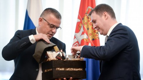 ЗА 96 САТИ СПРОВЕДЕН ДОГОВОР МИНИСТАРА: Још седам српских компанија може да извози у Русију