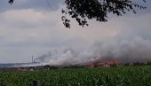 POŽAR NA DEPONIJI U POŽAREVCU: Vatrogasci na terenu, izdato upozorenje građanima