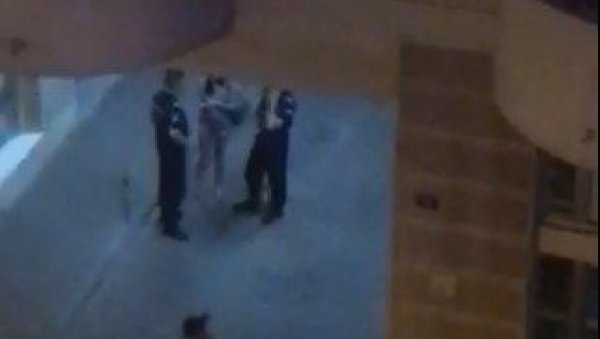 НАПАДНУТА ДЕВОЈКА У НОВОМ САДУ: Младић је спопао у пролазу зграде, спасило је вриштање (ВИДЕО)