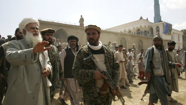 ТАЛИБАНИ НАПРЕДУЈУ МУЊЕВИТОМ БРЗИНОМ: Заузели још три авганистанске провинције