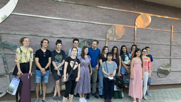 СТЕФАН МИЛЕНКОВИЋ У ЧАЧКУ: Славни виолиниста води међународни мастер клас