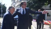 DOBRO DOŠLI, DRAGI PRIJATELJU: Vučić dočekao Orbana
