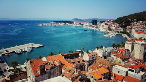 PIJAN ZA KORMILOM MORSKE VILE: Krivična prijava protiv kapetana broda koji je udario u obalu u Splitu