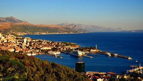 И НЕМЦИ ИМ ОКРЕЋУ ЛЕЂА: Туристи све више отказују резервације за летовање у Хрватској, луде цене терају госте