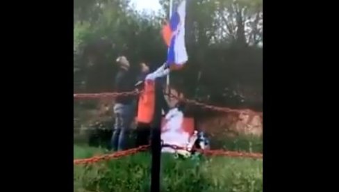 ПОЛИЦИЈА РЕАГОВАЛА НА АЛБАНСКУ ПРОВОКАЦИЈУ: Мусљиу позван на саслушање због скандала са српском заставом на на гробу терориста (ВИДЕО)