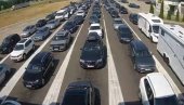 KAKVO JE STANJE NA GRANIČNIM PRELAZIMA: Na Horgošu otvoreno svih 6 traka - evo koliko se čeka na ulazu u Srbiju (VIDEO)