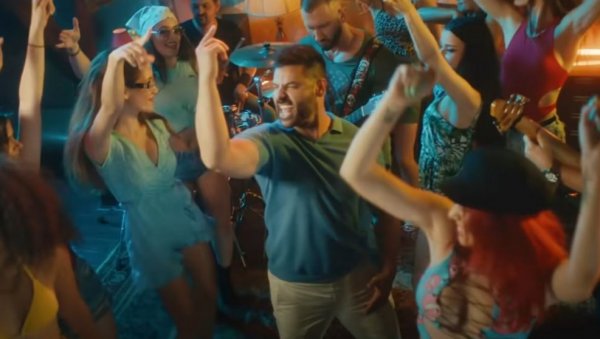 НЕНАД ЦВИЈЕТИЋ ОБЈАВИО ПЕСМУ САМО ЈАКО: Албум у припреми - биће готов на јесен (ВИДЕО)