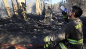 VIŠE OD 100 KUĆA IZGORELO U POŽARU: Vatra se iz šume prenela na turistički grad u Čileu