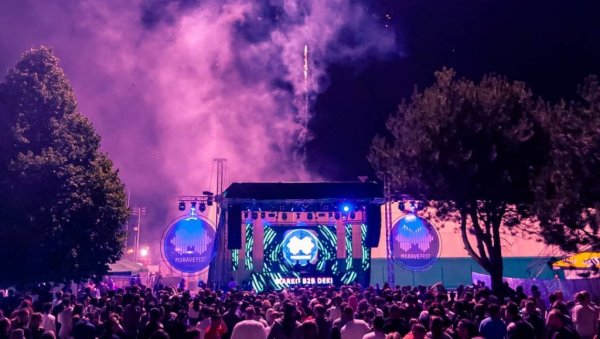 МОРАВЕ-ФЕСТ-БЕСПЛАТНО ЗА СВЕ КОЈИ СУ СЕ ВАКЦИНИСАЛИ: Популарни музички фестивал у Трстенику 24.и 25.јула