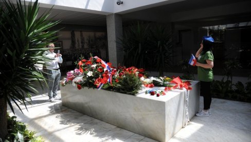 СКЕНИРАЈУ И ТИТОВУ ГРОБНИЦУ: Музеј Југославије утврђује стање Куће цвећа, после чега ће бити донета одлука о обнови