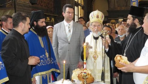 SLAVA SABORNOG HRAMA U ŠAPCU: Gradonačelnik Pajić prisustvovao liturgiji