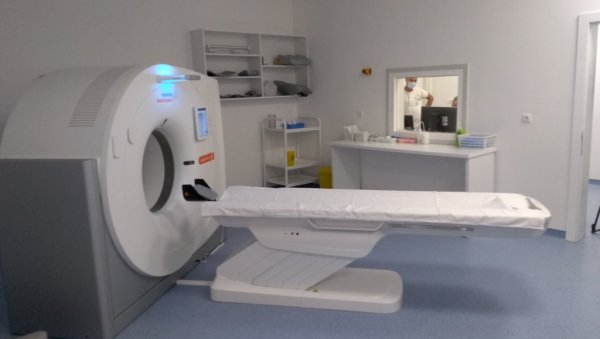УЛАГАЊА 2ОО МИЛИОНА ДИНАРА:  Универзитетски клинички центар у Крагујевцу добио нову опрему