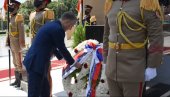 STEFANOVIĆ POLOŽIO VENCE NA SPOMENIK NEZNANOM VOJNIKU: Ministar odao počast memorijalima istorije Egipta