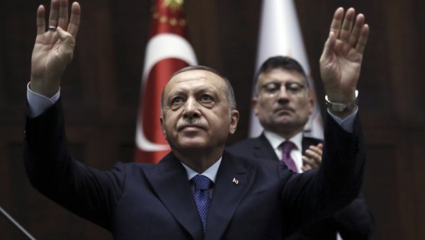 ПОЖАРИ ТЕРОРИСТИЧКА ПРЕТЊА: Турски председник упоредио ватрену стихију и с вирусом корона