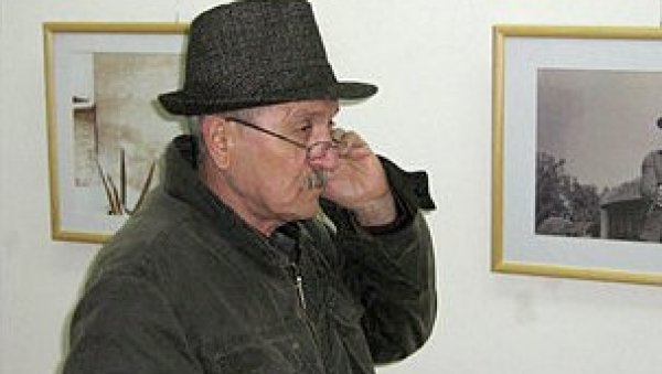 СЕЋАЊЕ НА ВУЈИЦУ РЕШИН ТУЦИЋА: Српско књижевно друштво организује вече под називом И морам,морам да се смејем