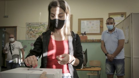 TV VODITELJ SASTAVLJA VLADU: Smena vlasti u Bugarskoj nakon rezultata izbora