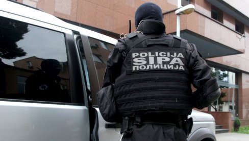 ВЕЛИКА ПОЛИЦИЈСКА АКЦИЈА ДИВИЧ: Међу ухапшеним цариници, припадници МУП РС и гранични полицајци