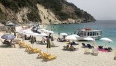 ЗА УЛАЗАК У ГРЧКУ САМО ПАСОШ И ШИРОК ОСМЕХ: Грчки министар саопштио лепе вести за српске туристе