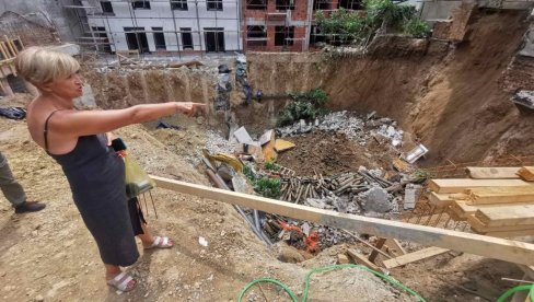 ФОТОГРАФИЈЕ СА ВРАЧАРА: Огромна рупа са остацима зграде - станари евакуисани (ФОТО/ВИДЕО)