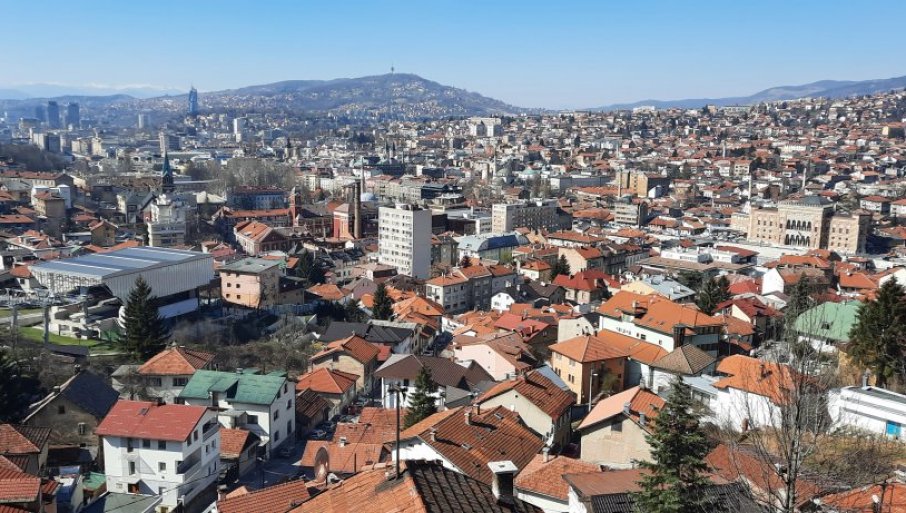 I TUŽBAMA HOĆE DA OCRNE SRBIJU: Analiza "Novosti" - Koja je pozadina nastupa Prištine i Sarajeva na međunarodnoj sceni