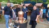 NAJBOLJE RAKIJE U ŽITNICI BANATA: Tradicionalni festival kod Zrenjanina (FOTO)
