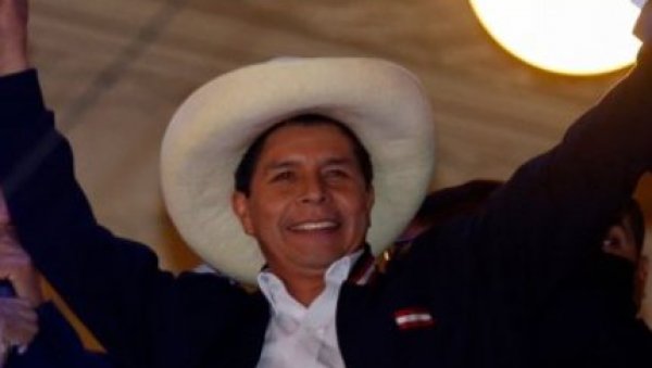 КАСТИЉО ОСТАЈЕ ИЗА РЕШЕТАКА: У току истрага против бившег председника Перуа
