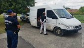 УХАПШЕН СРБИН У МАЂАРСКОЈ: Полицајци га опколили, отворили му комби и остали у шоку