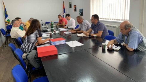SANACIJA VODOTOKOVA PRIORITET: Sastanak rukovodstva Lapova sa predstavnicima javnih preduzeća
