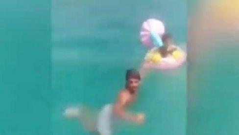 SNAŽAN VETAR ODNEO BEBU NA PUČINU: Drama na plaži u Tunisu (VIDEO)