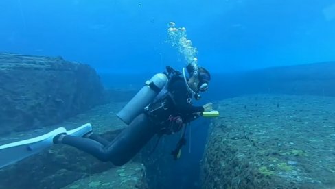 МИСТЕРИЈА НА ДУБИНИ ОД 274 МЕТРА: Откривена друга најдубља подводна рупа на свету (ВИДЕО)