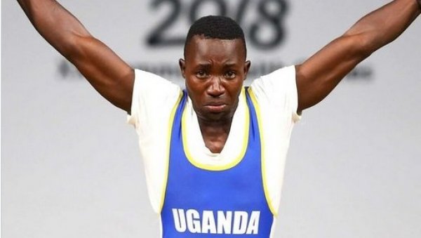 НИШТА ОД БОЉЕГ ЖИВОТА: Спортиста из Уганде се враћа кући (ФОТО)