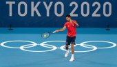 PUTEM ŠAMPIONA: Novak Đoković za buduće teniske asove