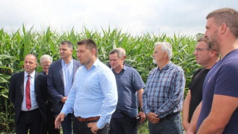 DA PREUZMU MODEL ZADRUGARSTVA IZ SRBIJE: Gradonačelnik Bijeljine u selima kod Šapca (FOTO)