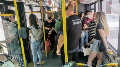 БАХАТО ПОНАШАЊЕ НА ЛИНИЈИ 94: Жена изгазила седиште у новом аутобусу, Београђани кипте од беса (ФОТО)