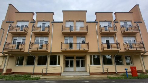 SMEŠTAJ ZA BUDUĆE SREDNJOŠKOLCE: Dom učenika u Bačkoj Topoli primio prve stanare