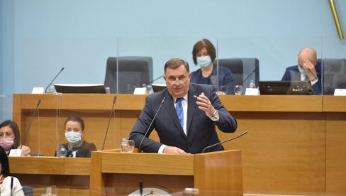 IZ PRINCIPA NEĆEMO PRISTATI Dodik prvi potpisao peticiju o neprihvatanju Inckovog nametnutog zakona