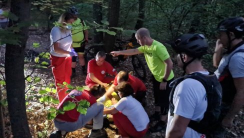 TRAGEDIJA NA FRUŠKOJ GORI: Preminuo muškarac tokom planinarenja - Gorska služba spasavanja evakuisala telo