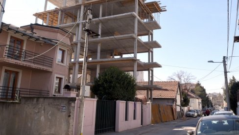 SVE KUĆE PRE 2015. DEKRETOM U KATASTRU? Na ozakonjenje čeka gotovo dva miliona nekretnina