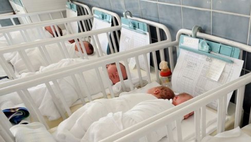 VIŠE DEČAKA NEGO DEVOJČICA: U Srbiji lane rođeno 62.700 beba