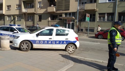 VOZIO SA 2,89 PROMILA: Policija isključila iz saobraćaja vozača u Sremčici